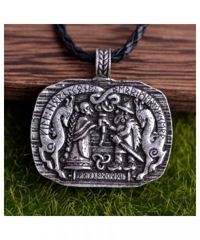 1PCS Norse Viking Necklace For Men Compass Vegvisir Necklace Original Talisman Jewelry Daily Life $4.50 Necklaces