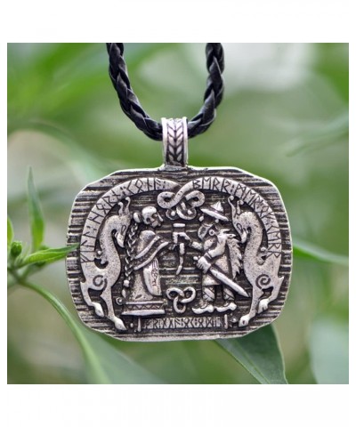 1PCS Norse Viking Necklace For Men Compass Vegvisir Necklace Original Talisman Jewelry Daily Life $4.50 Necklaces